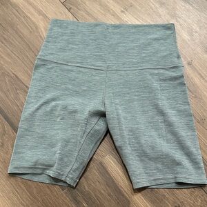 Lululemon Align 8” sage green marl High-Waisted Shorts